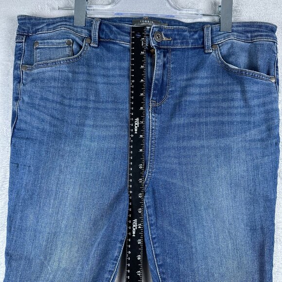 Torrid Women's Super Skinny Jeans Feel The Fit Super Soft Mid Fit Blue Size 16 - Picture 8 of 11